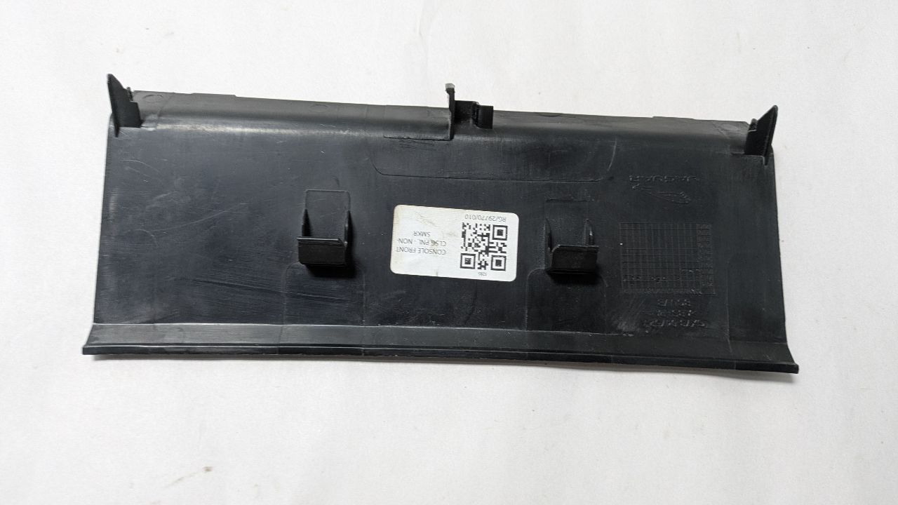 2016 JAGUAR XE Console, Front - 471927 — photo 2