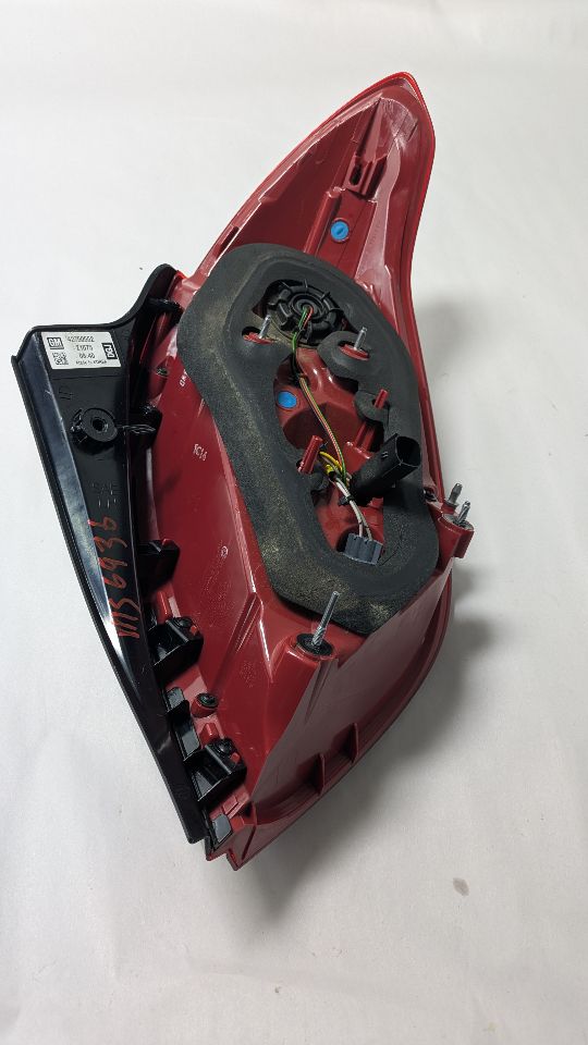 2021 BUICK ENCORE Left TAIL LAMP - 471956 — photo 2