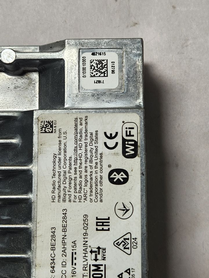 2021 CADILLAC CT4 2.0L 4cyl Turbo Gasoline Radio Audio - 471957 — photo 2