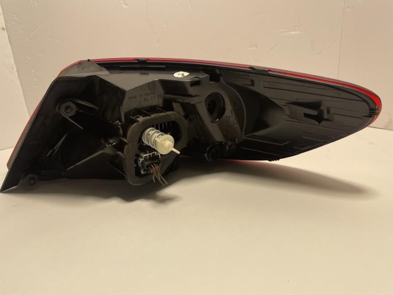 2013 VOLKSWAGEN CC Left TAIL LAMP - 472 — photo 4