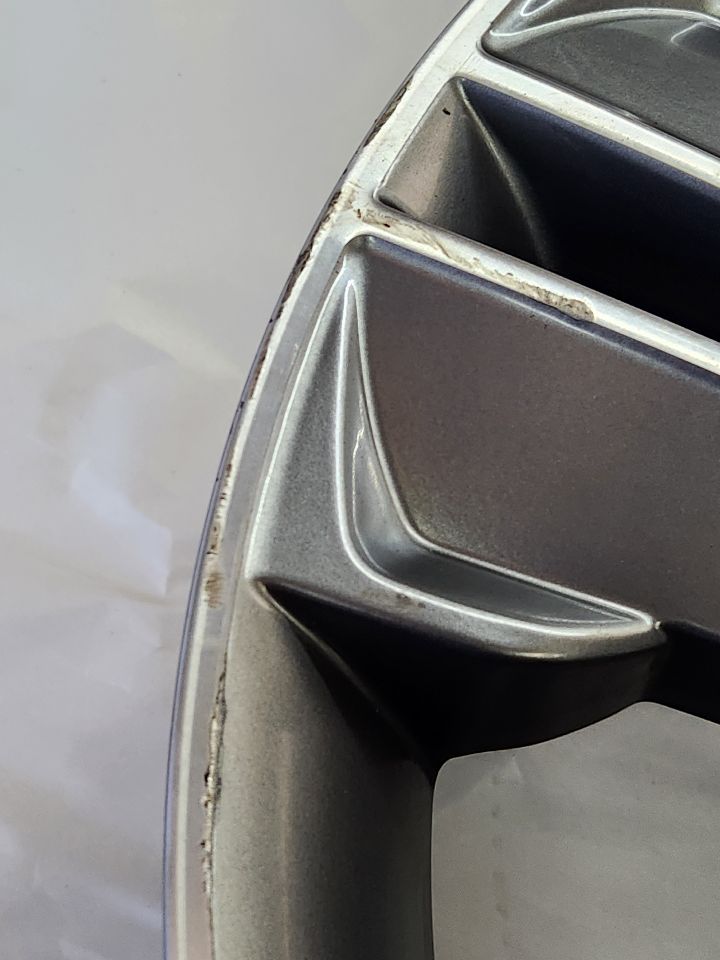 2015 HYUNDAI SANTA FE WHEEL - 472123 — photo 3