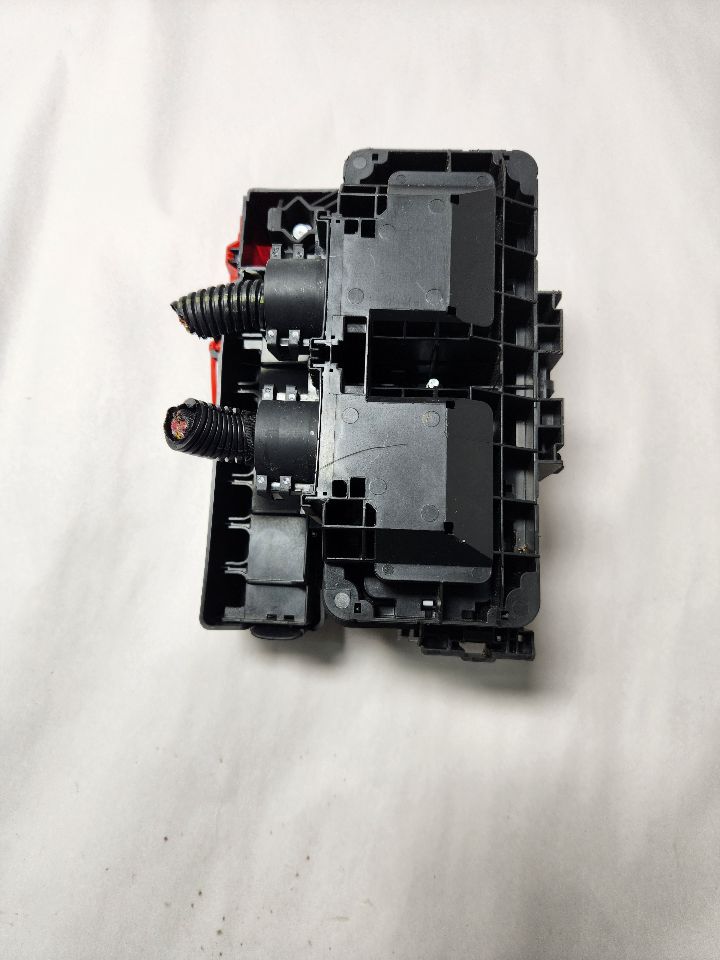 2021 CADILLAC CT4 2.0L 4cyl Turbo Gasoline Fuse Box, Engine - 472234
