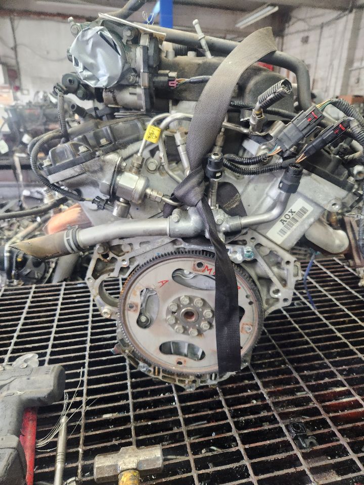 2011 CHEVROLET TRAVERSE ENGINE ASSEMBLY - 472256