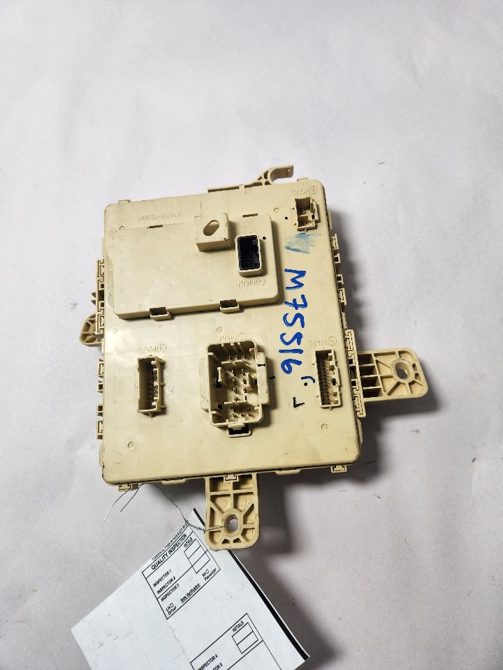 2017 GENESIS G80 Fuse Box, Engine - 473169 — photo 3