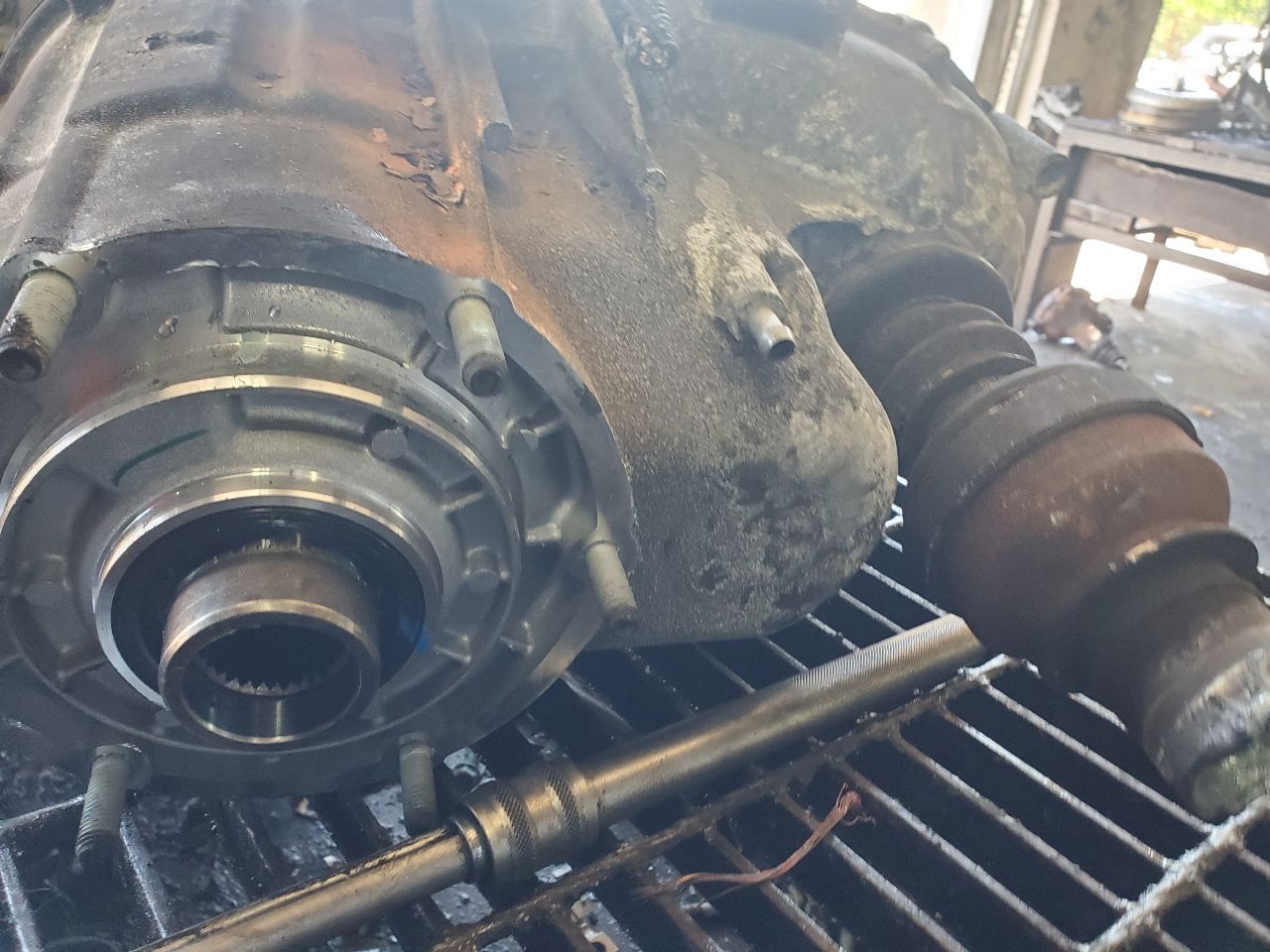 2025 CHEVROLET TAHOE TRANSFER CASE ASSY - 473311 — photo 3