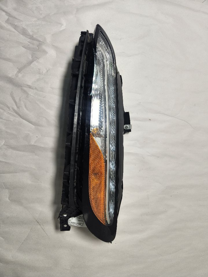 2017 JEEP CHEROKEE Right HEADLAMP ASSEMBLY - 473524