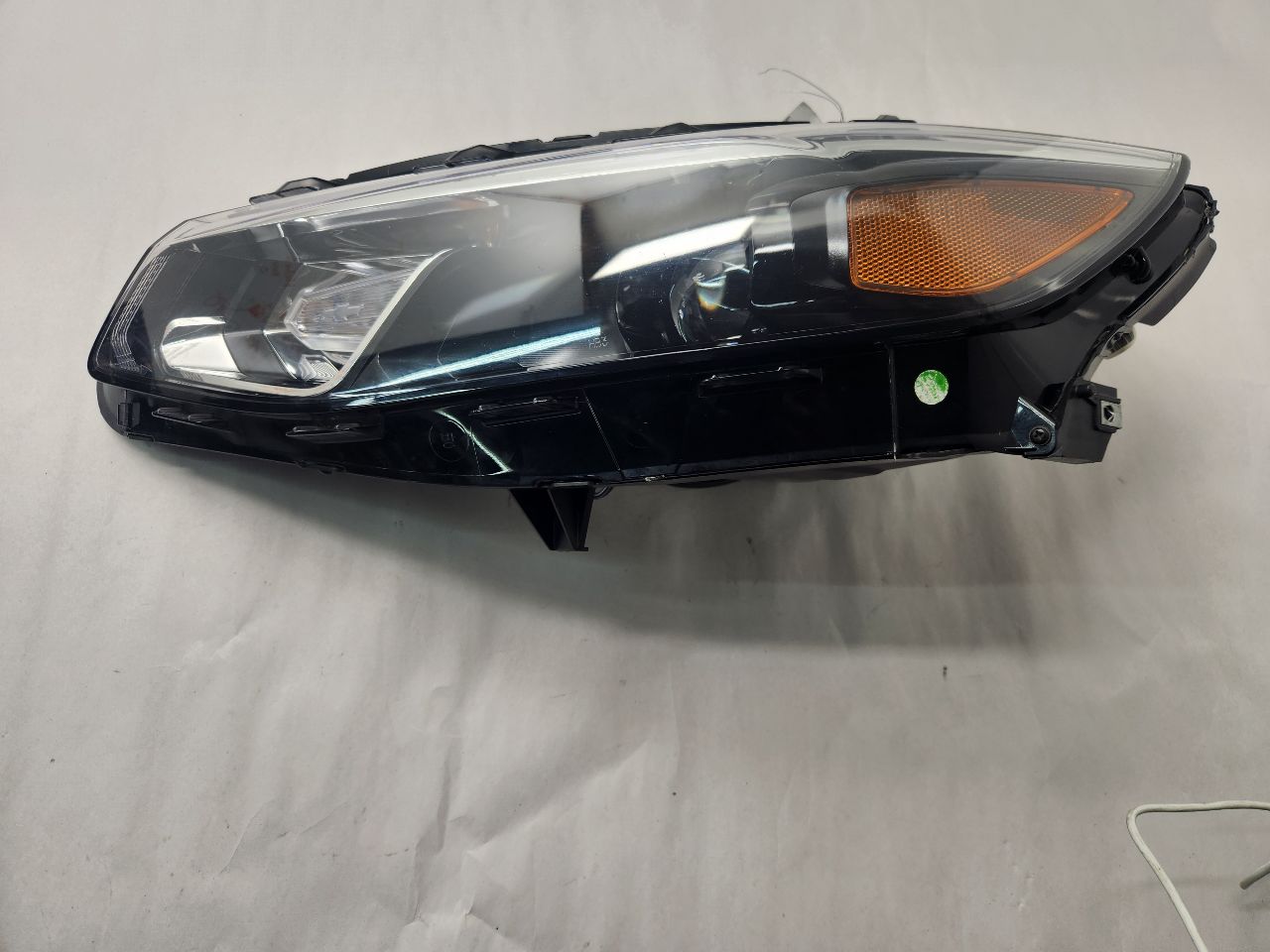 2017 CHEVROLET MALIBU Left HEADLAMP ASSEMBLY - 473565 — photo 1
