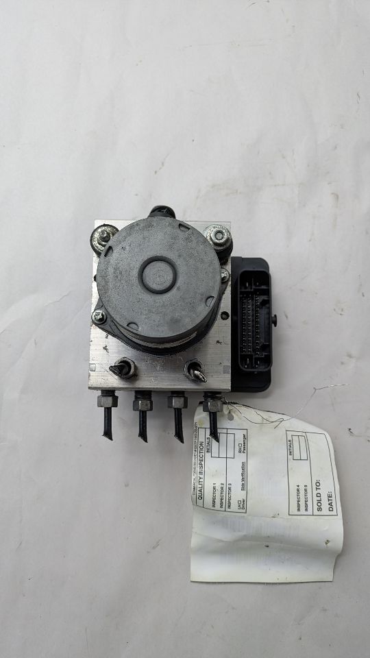 2017 JEEP CHEROKEE Anti-lock Brake Pts - 473578 — photo 1