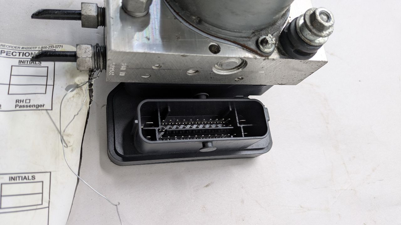 2017 JEEP CHEROKEE Anti-lock Brake Pts - 473578 — photo 4