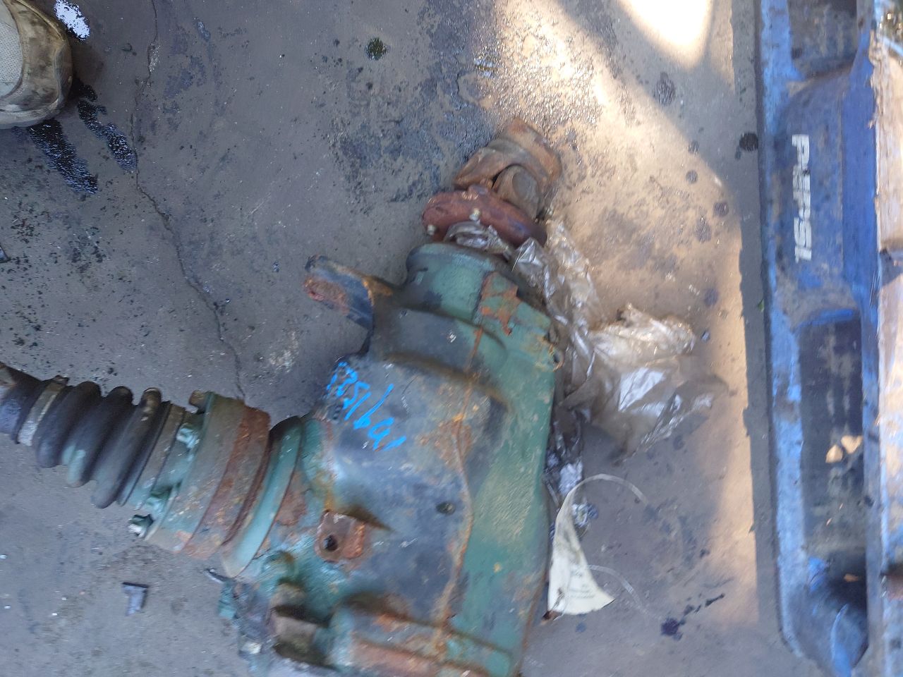 2012 BMW 128i CARRIER ASSEMBLY - 473603 — photo 3