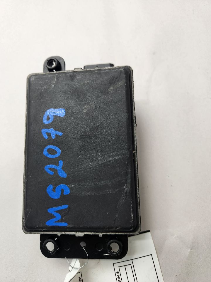 2017 KIA CADENZA Camera Projector - 473625 — photo 4