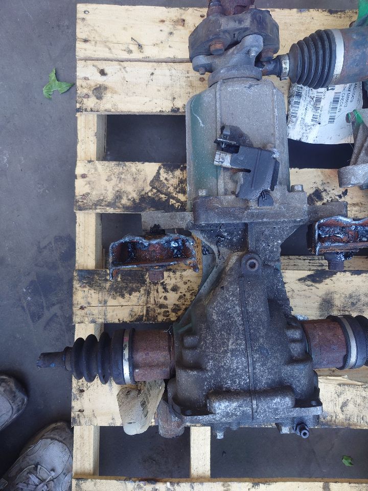 2011 KIA SORENTO CARRIER ASSEMBLY - 473710 — photo 1