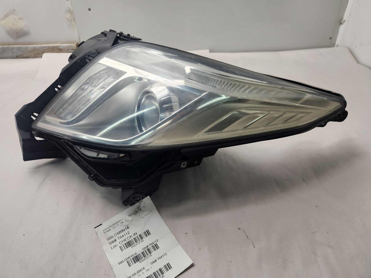 2014 CADILLAC XTS 6cyl Gasoline 3.6 Left HEADLAMP ASSEMBLY - 473745