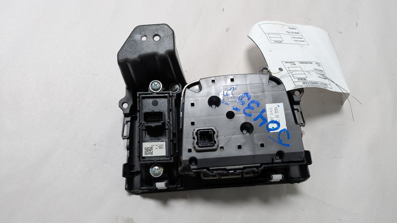 2016 MAZDA CX-5 4cyl Gasoline 2.5 DOHC Console, Front - 473777 — photo 4