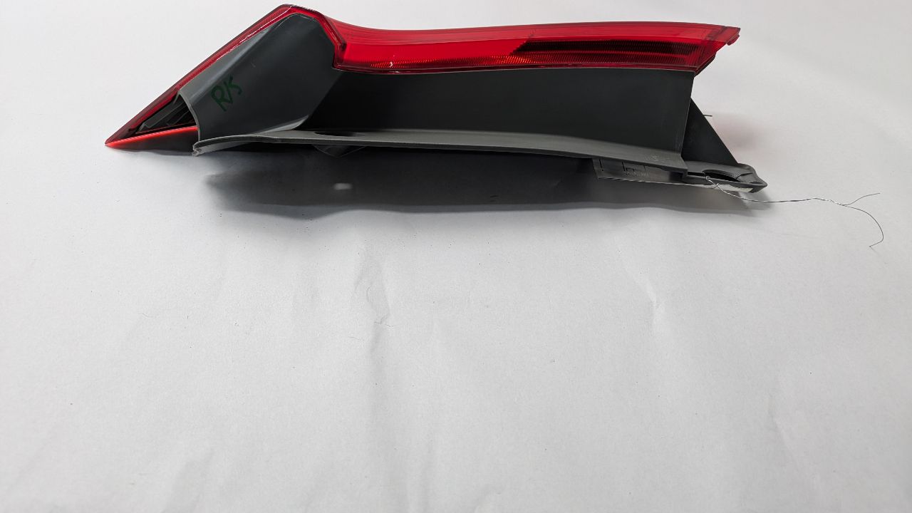 2016 HONDA CR-V Right TAIL LAMP - 473782 — photo 2