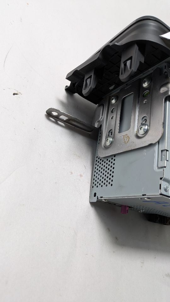 2022 NISSAN KICKS 1.6L 4cyl Gasoline Radio Audio - 473884 — photo 6