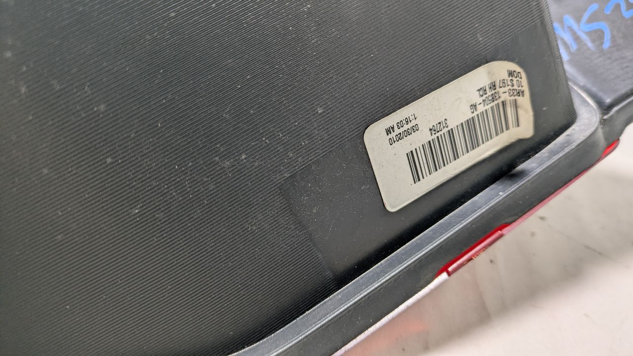 2011 FORD MUSTANG TAIL LAMP - 473925 — photo 4