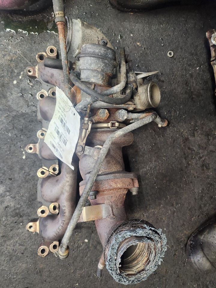 2011 VOLVO 30 SERIES EXHAUST MANIFOLD - 474034