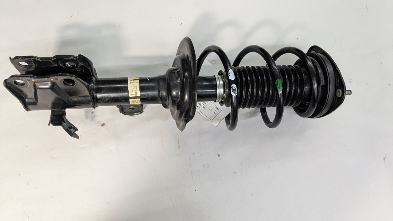 2024 SUBARU LEGACY Left STRUT - 474504 — photo 1