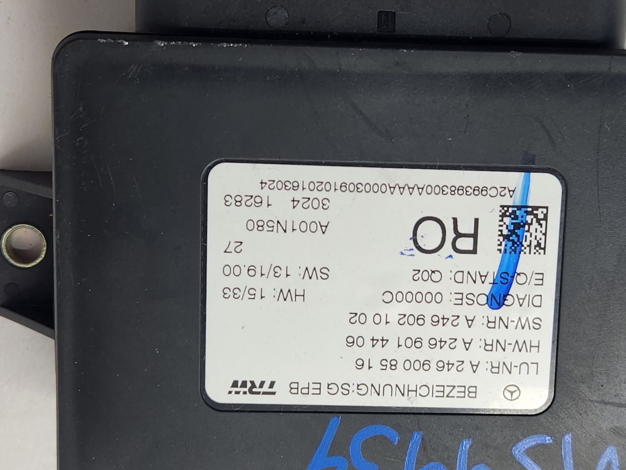 2017 INFINITI QX30 Chassis Cont Mod - 474612 — photo 2