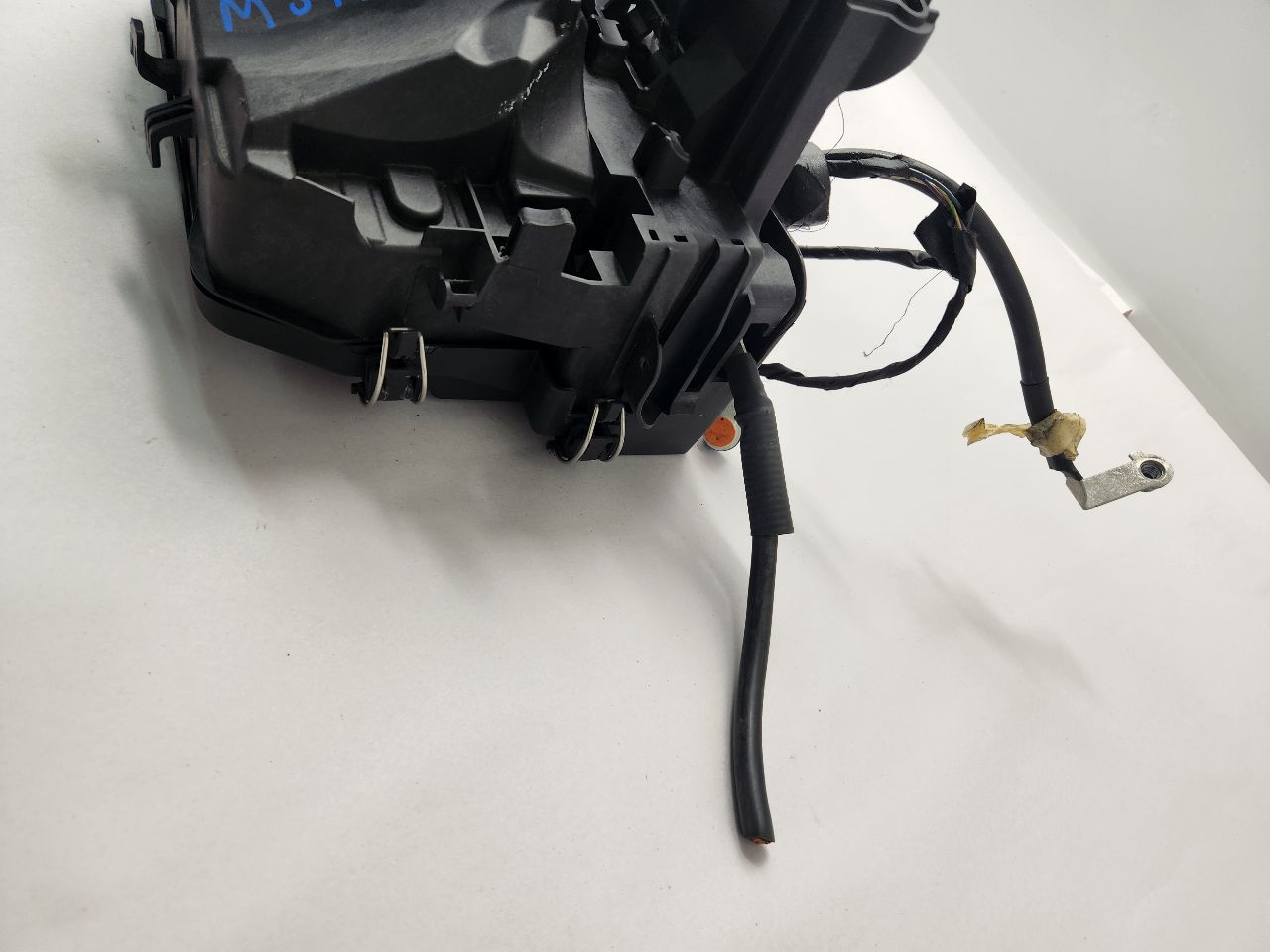 2017 INFINITI QX30 Fuse Box, Engine - 474626 — photo 3