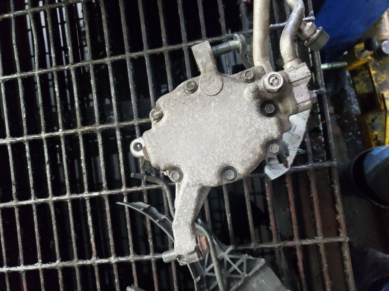 2018 SUBARU XV CROSSTREK AC COMPRESSOR - 474714 — photo 4