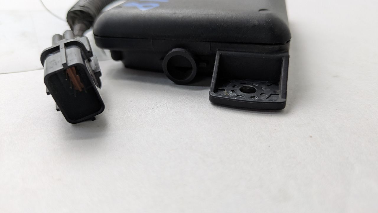 2017 HYUNDAI ELANTRA Right Camera Projector - 475001 — photo 5