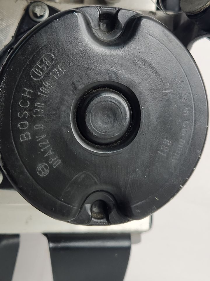 2008 BMW 650i Anti-lock Brake Pts - 475246 — photo 2