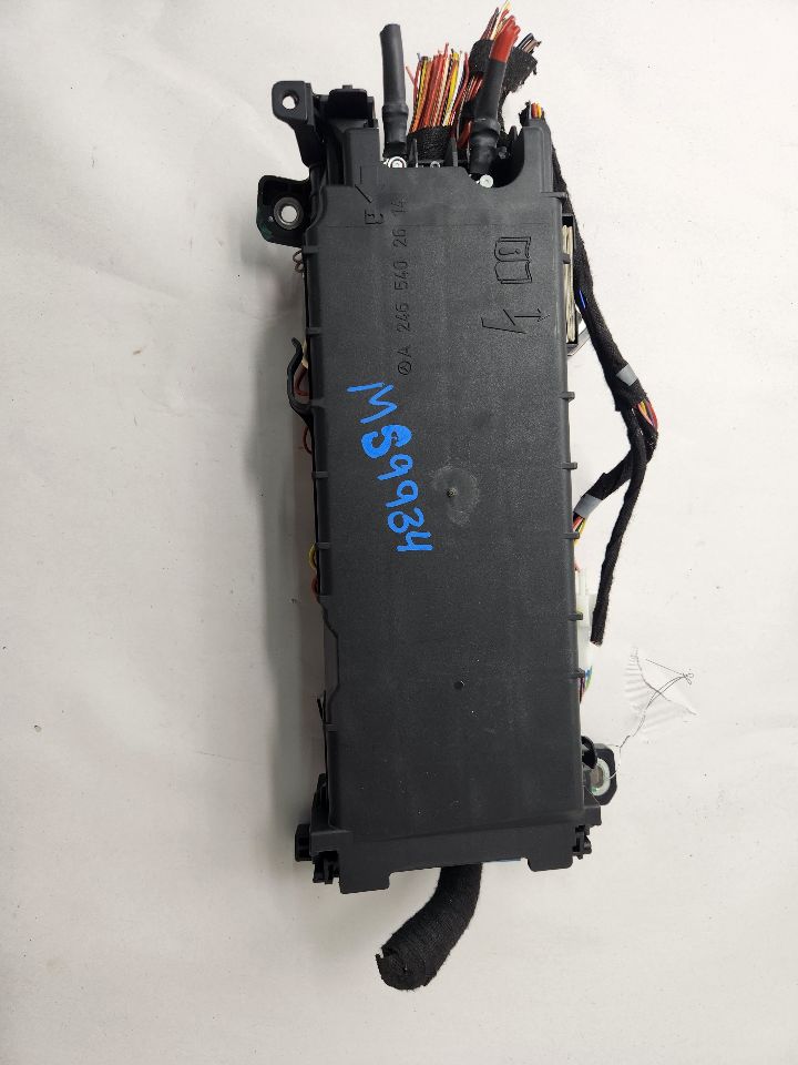 2017 INFINITI QX30 Fuse Box, Cabin - 475551