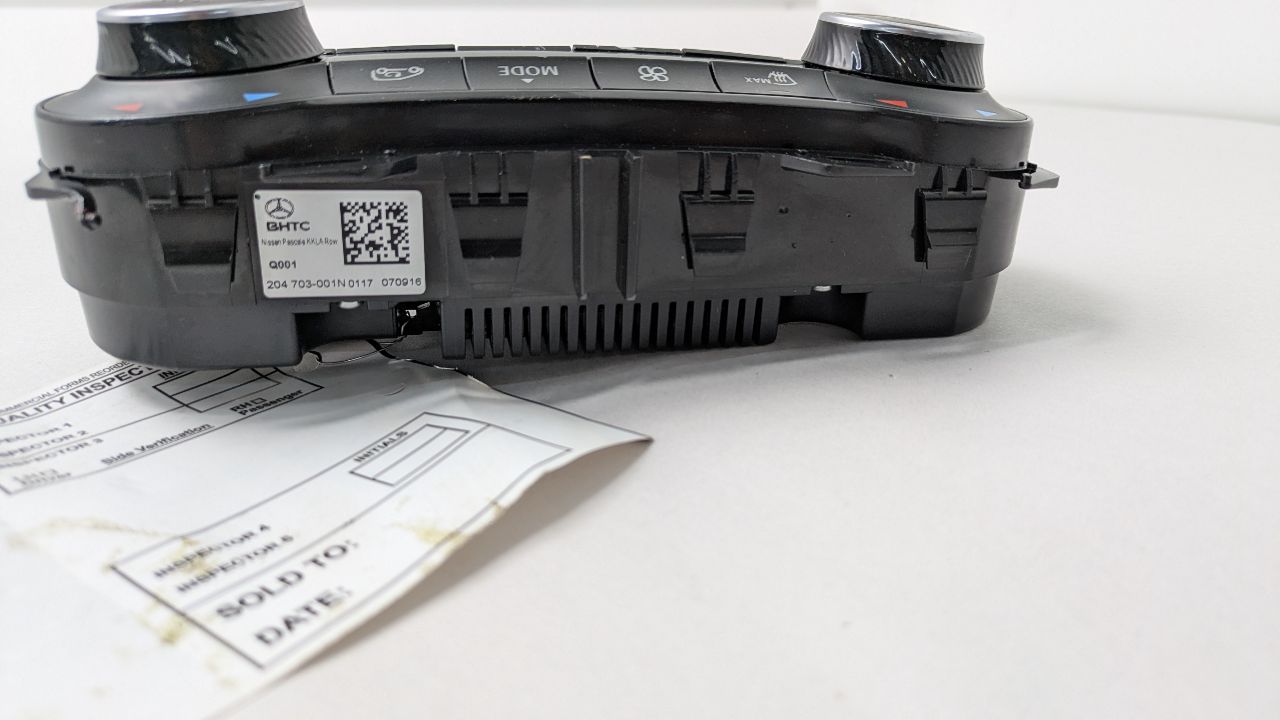 2017 INFINITI QX30 TEMP CONTROL - 475558 — photo 3