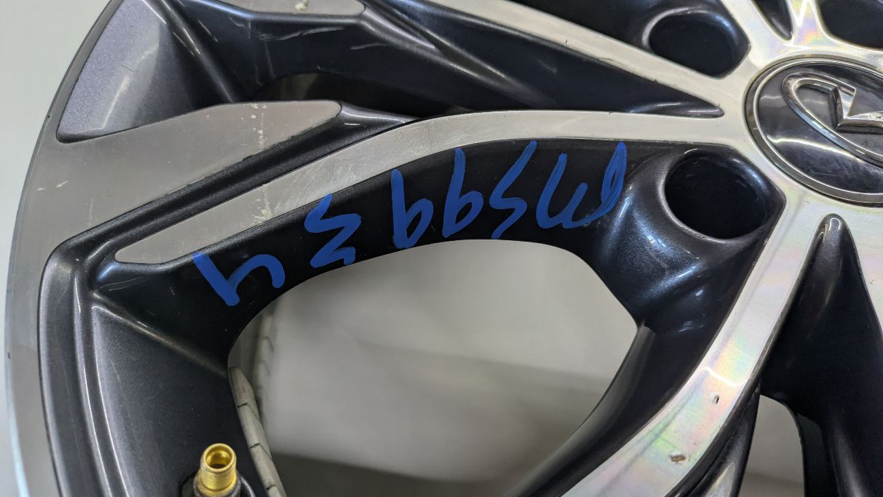 2017 INFINITI QX30 WHEEL - 475794 — photo 2