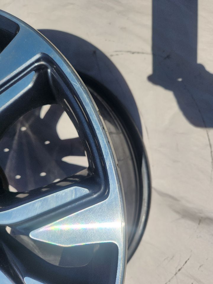 2017 INFINITI QX30 WHEEL - 475795 — photo 3