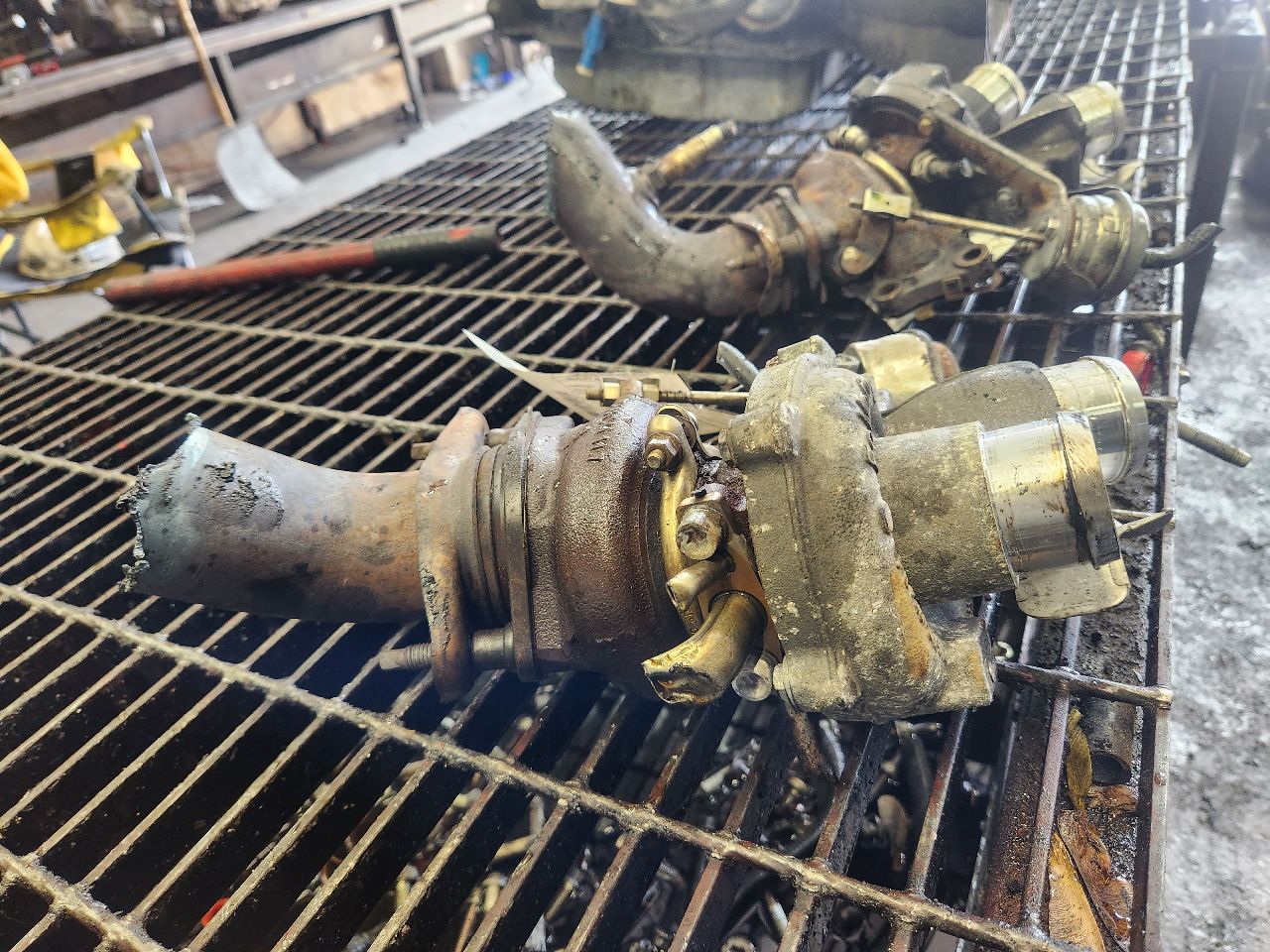 2017 FORD EXPEDITION Left Turbo-Supercharger - 476192 — photo 2