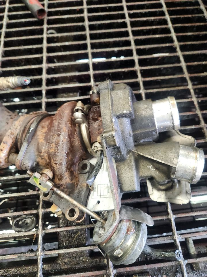 2017 FORD EXPEDITION Right Turbo-Supercharger - 476193 — photo 6