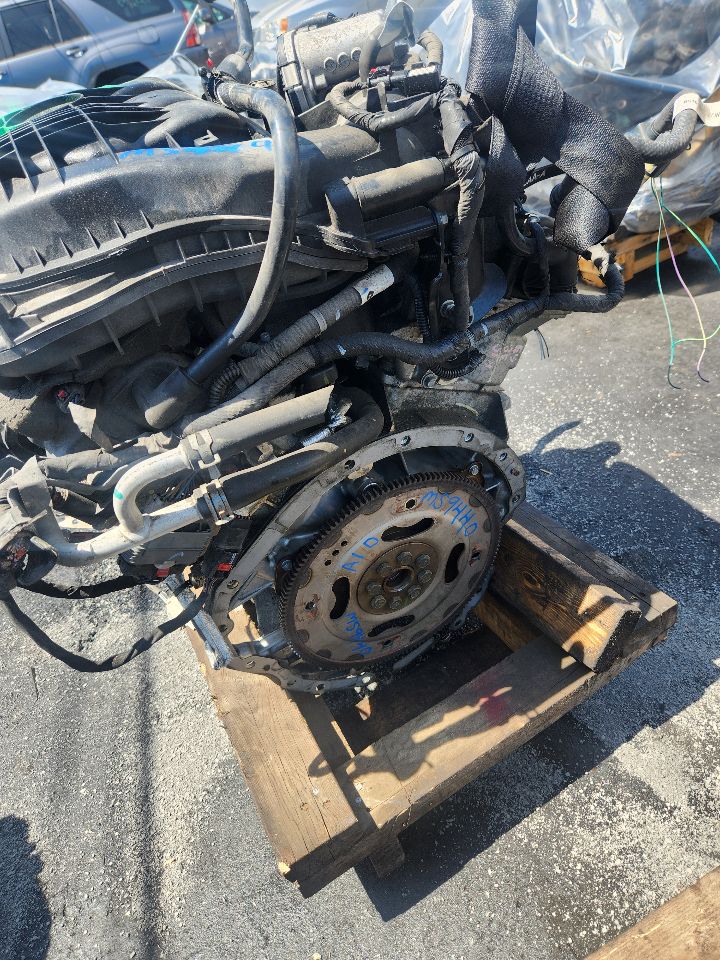 2013 CHRYSLER TOWN & COUNTRY ENGINE ASSEMBLY - 476201