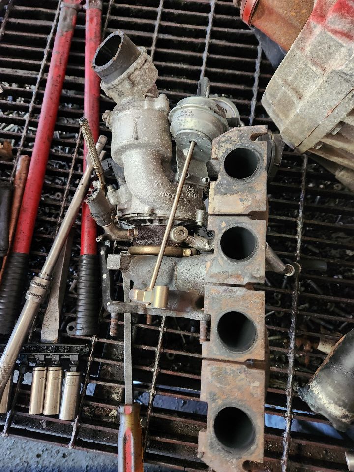 2018 AUDI Q3 EXHAUST MANIFOLD - 476506 — photo 5