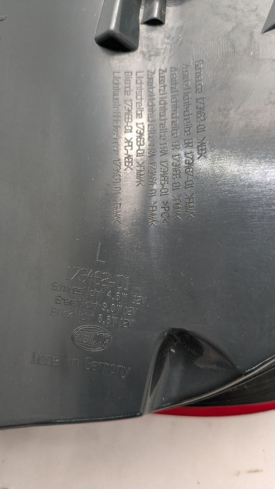2011 BMW 550i Left TAIL LAMP - 476517 — photo 4