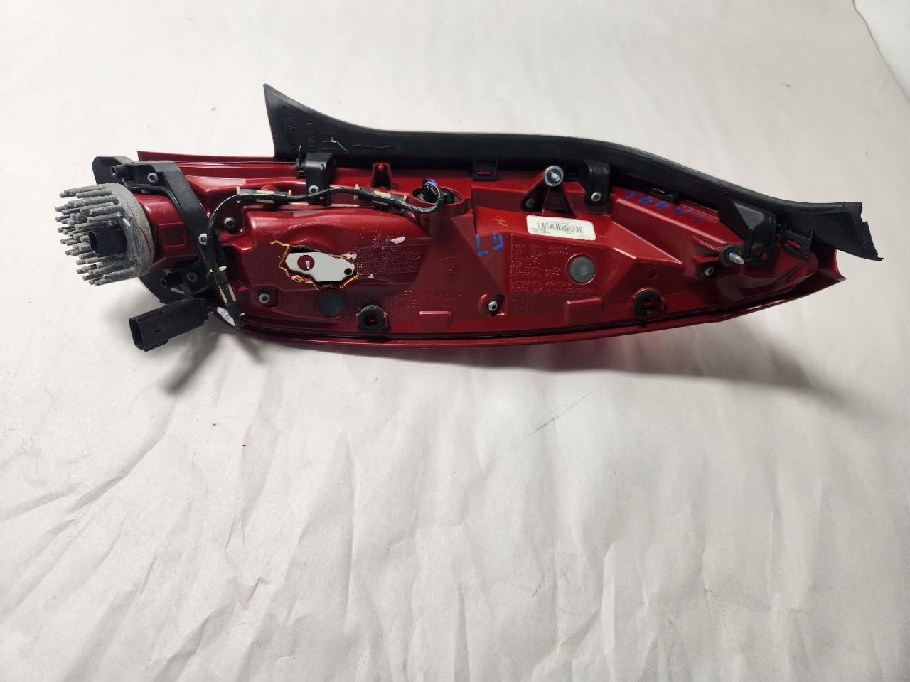 2014 CADILLAC XTS 6cyl Gasoline 3.6 TAIL LAMP - 476576 — photo 3