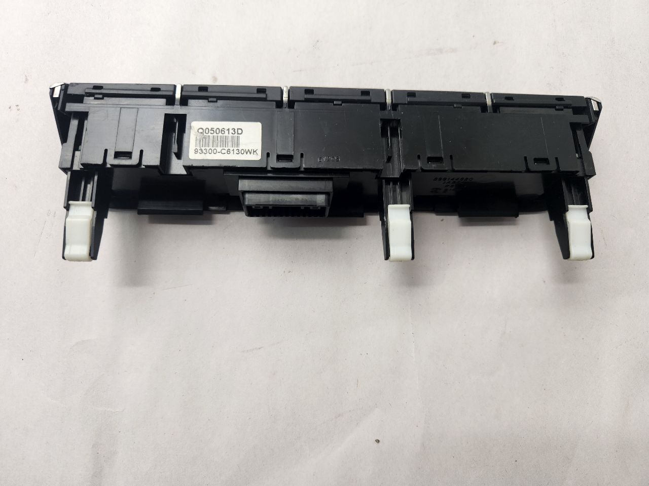 2016 KIA SORENTO Dsh/Int/Seat Switch - 476662 — photo 3