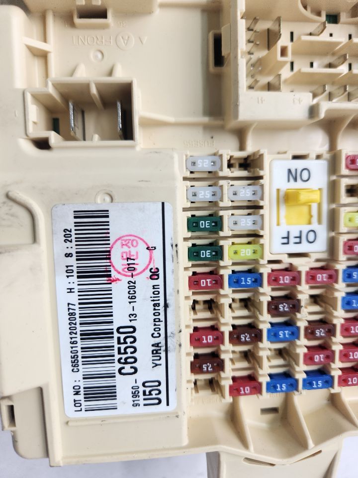 2017 KIA SORENTO Fuse Box, Cabin - 476663 — photo 2
