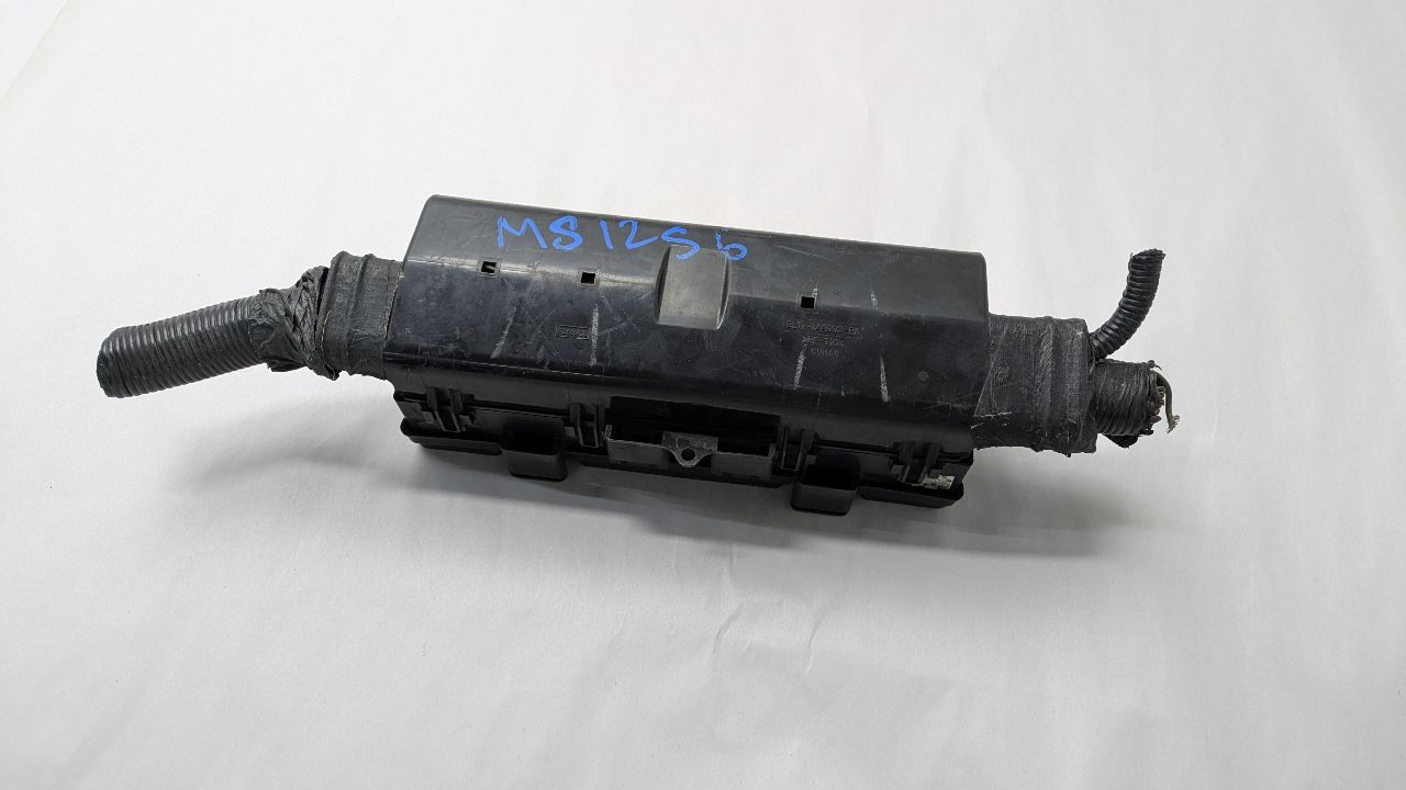 2011 FORD EXPEDITION Fuse Box, Engine - 476677 — photo 1