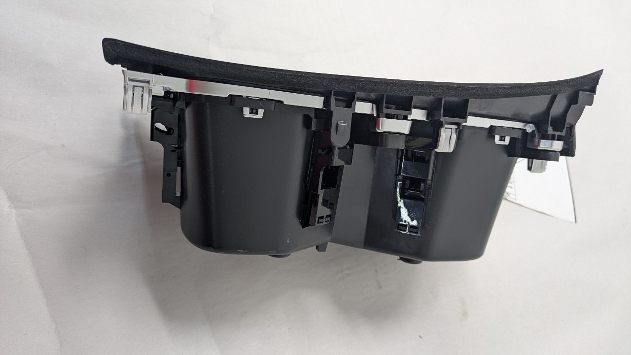 2026 INFINITI QX60 Console, Front - 476760 — photo 2