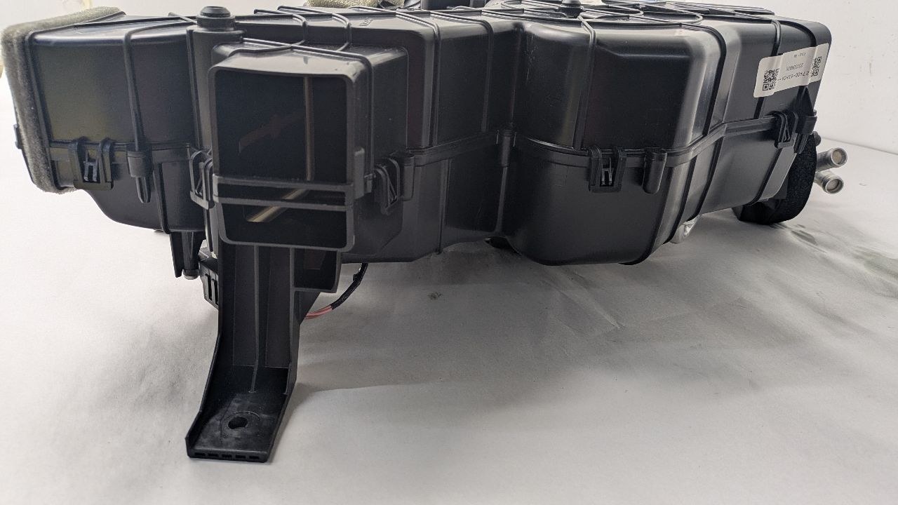 2026 INFINITI QX60 COMPLETE INTERIOR - 476800 — photo 4