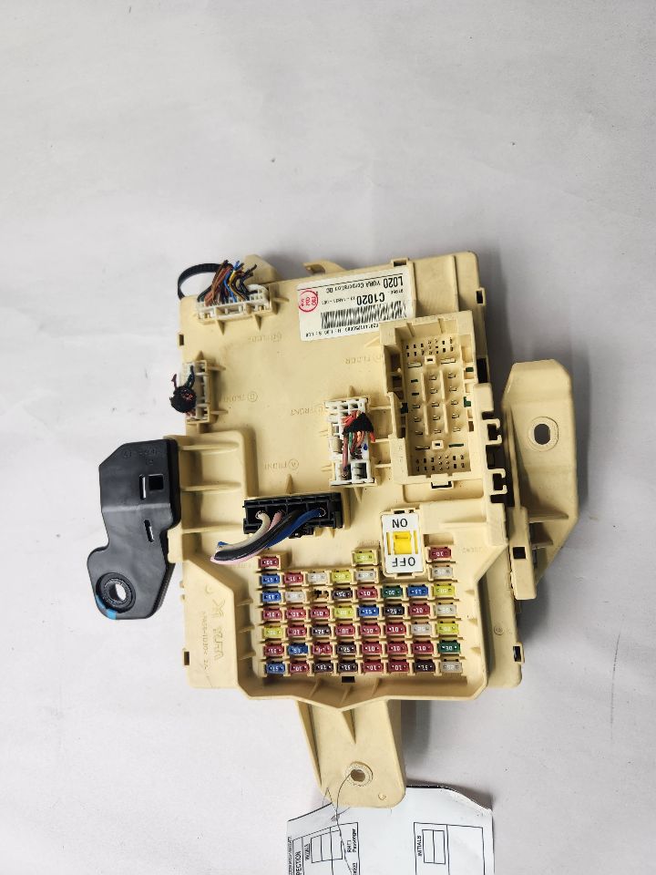 2015 HYUNDAI SONATA Fuse Box, Cabin - 476823 — photo 1