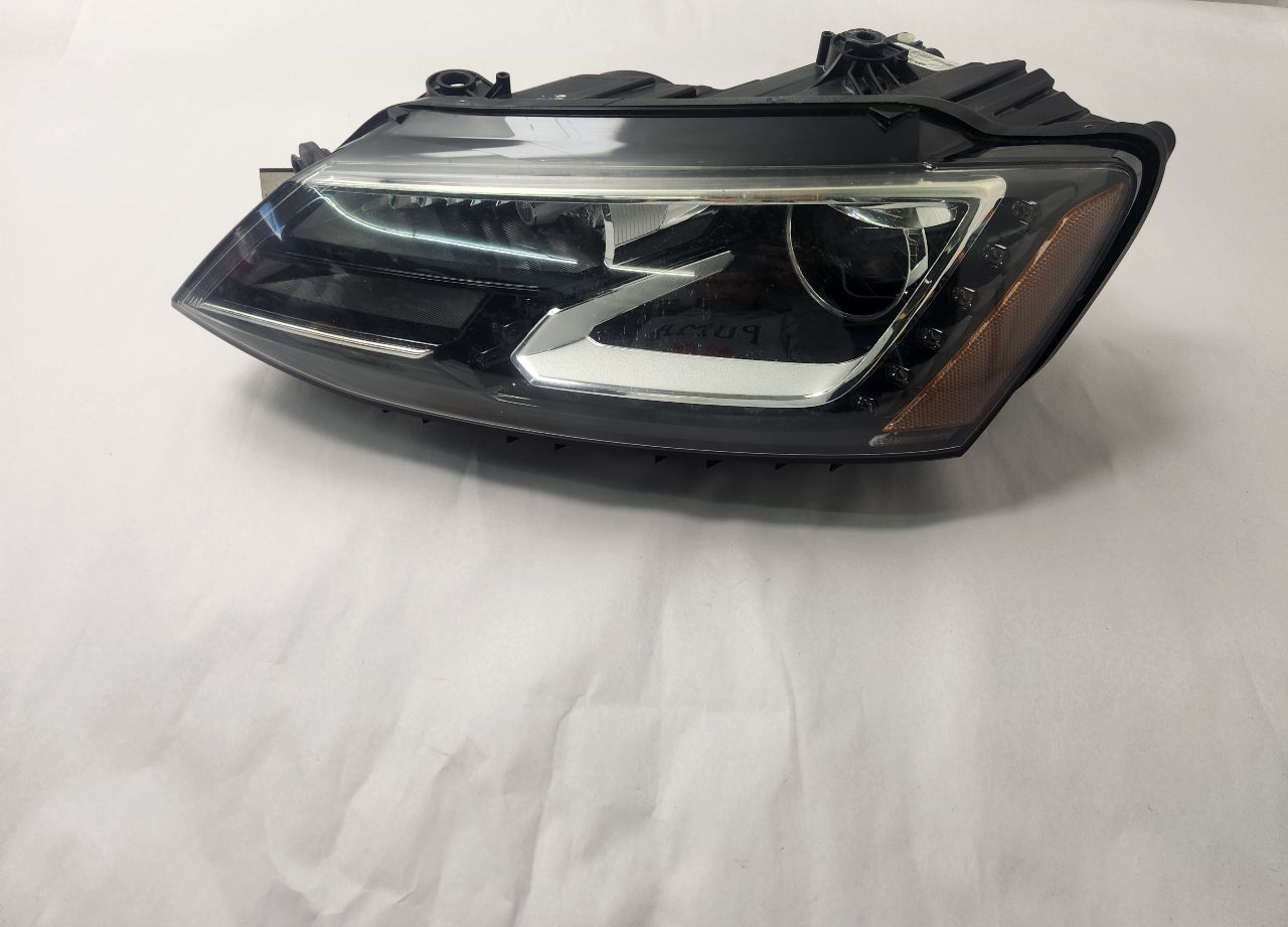 2013 VOLKSWAGEN JETTA Left HEADLAMP ASSEMBLY - 476829