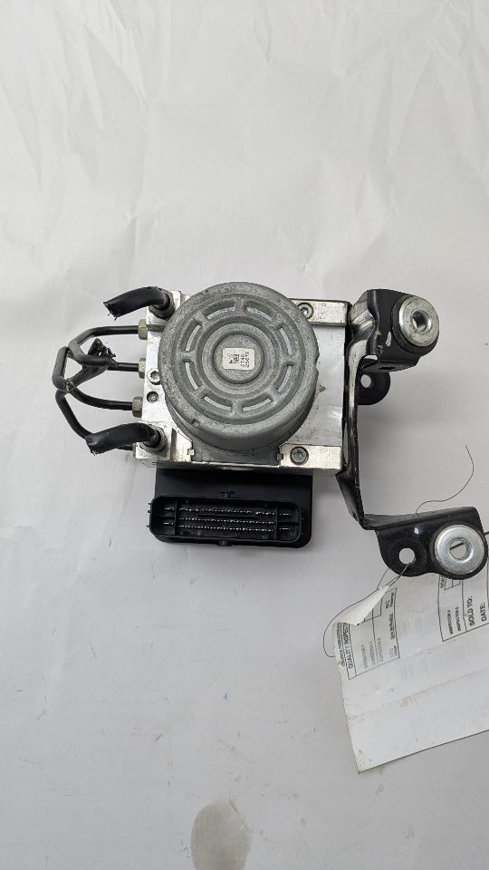2018 LAND ROVER EVOQUE 2.0L 4cyl Turbo Gasoline Anti-lock Brake Pts - 476930