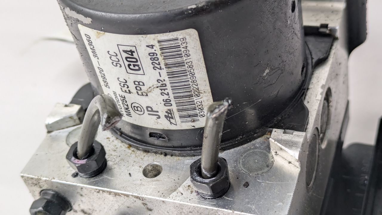 2013 HYUNDAI GENESIS Anti-lock Brake Pts - 476945 — photo 6