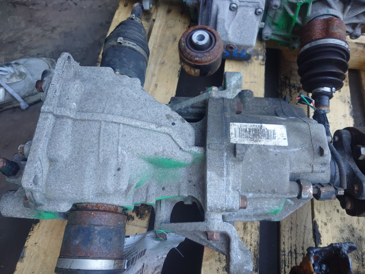 2011 BMW 550i CARRIER ASSEMBLY - 477061 — photo 8
