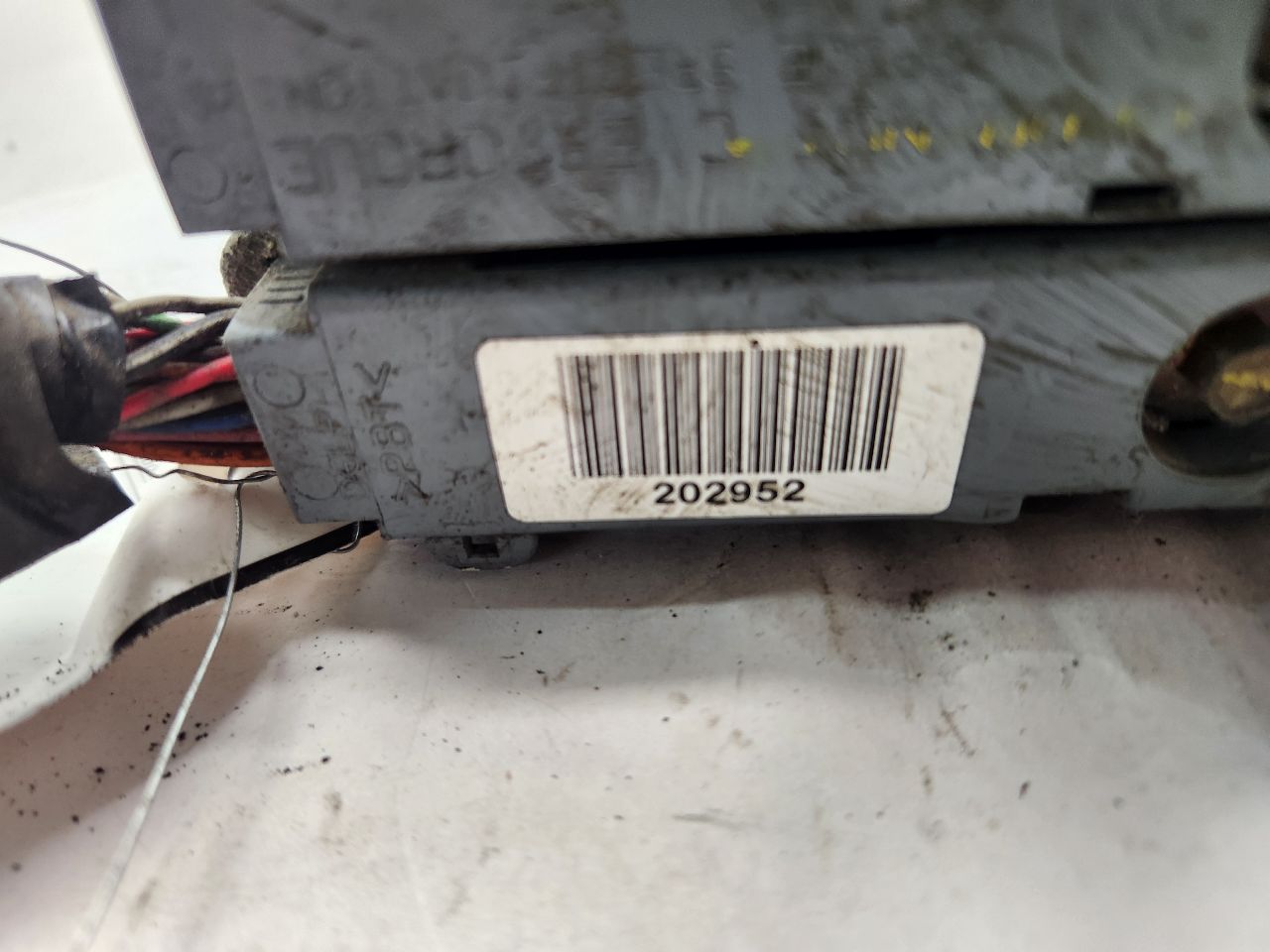2004 GMC SIERRA 2500 PICKUP Eng/Motor Cont Mod - 477776 — photo 7