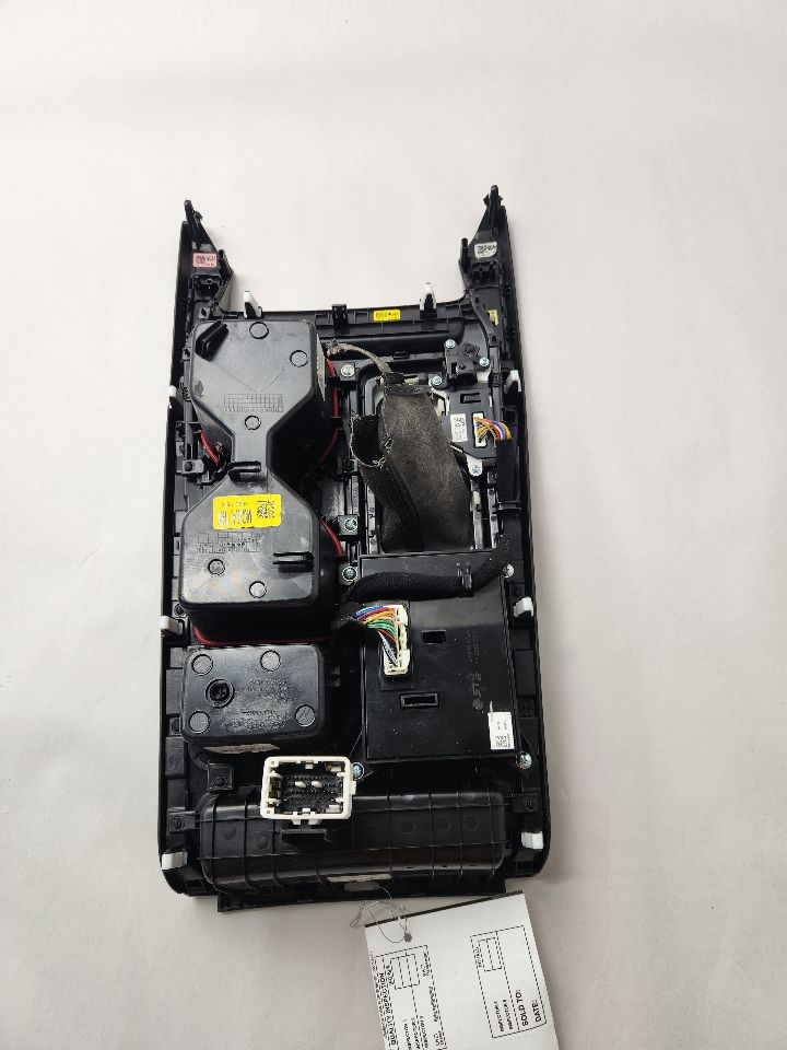 2022 KIA SORENTO Console, Front - 477840 — photo 2